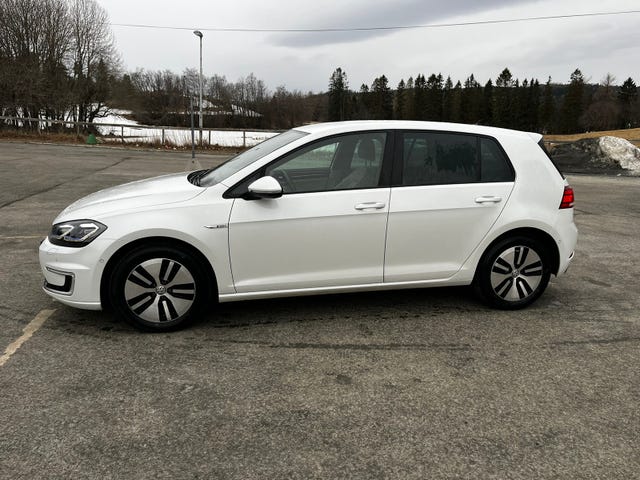 WVWZZZAUZJ8904750 2018 VOLKSWAGEN GOLF-1