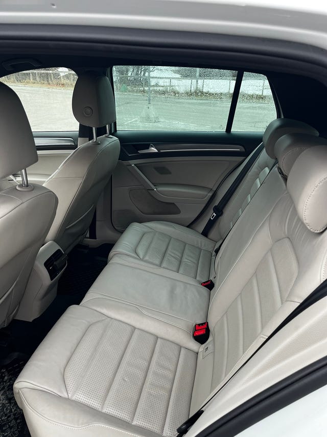 2018 VOLKSWAGEN GOLF - 15