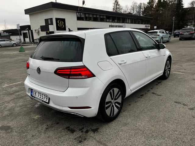WVWZZZAUZJ8904750 2018 VOLKSWAGEN GOLF-4