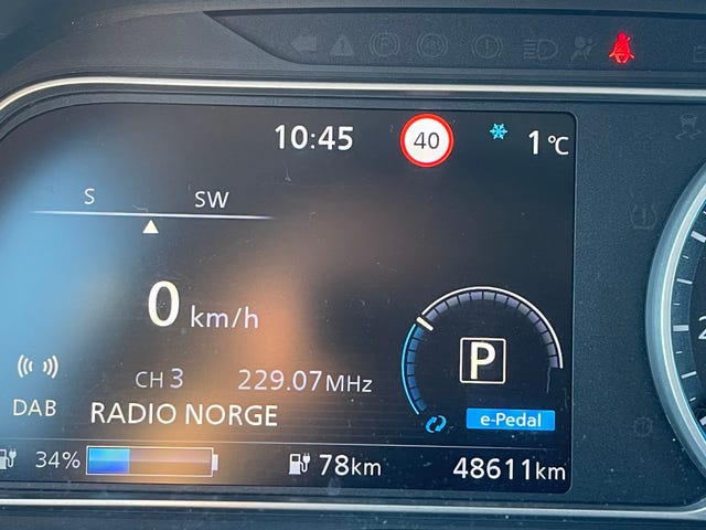 2019 NISSAN LEAF - 17