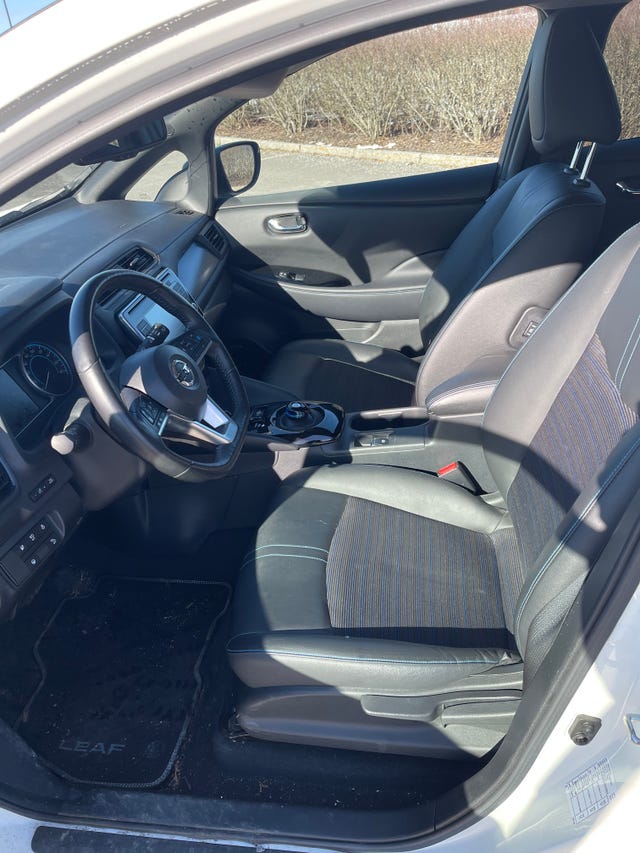 2019 NISSAN LEAF - 16