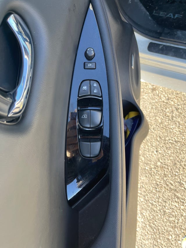 2019 NISSAN LEAF - 14