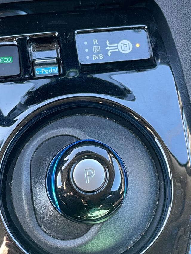2019 NISSAN LEAF - 15