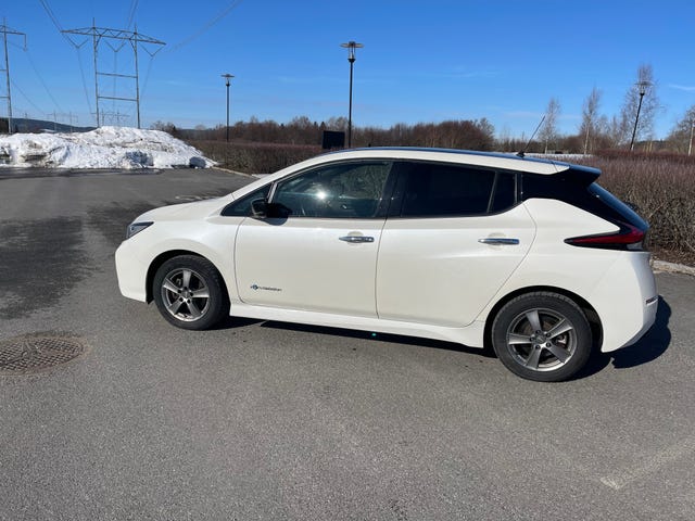 2019 NISSAN LEAF - 11