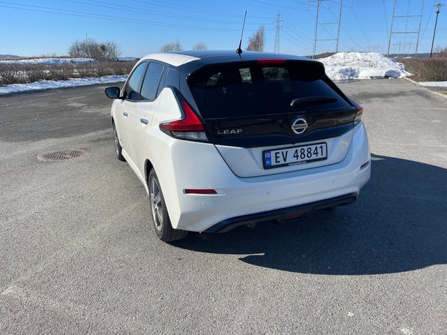 2019 NISSAN LEAF - 12