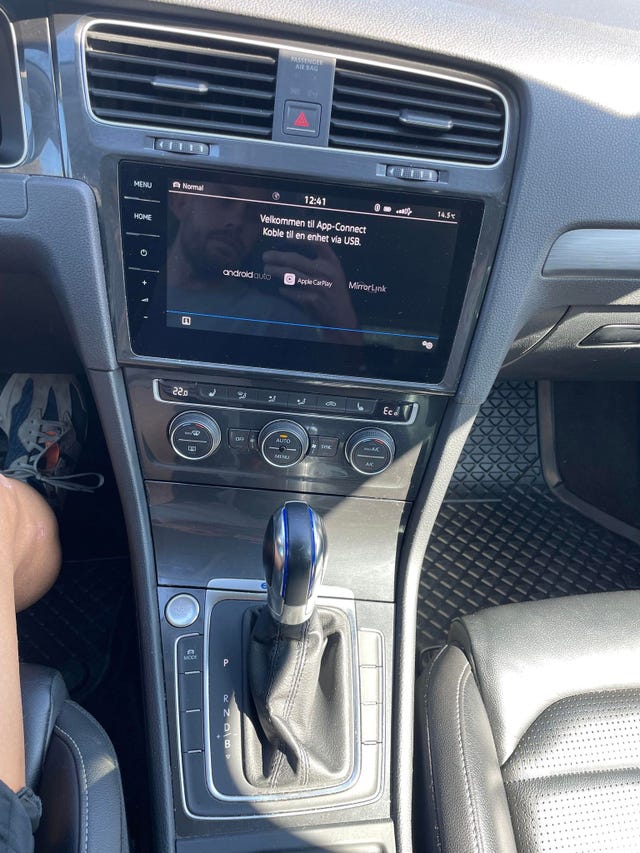 2018 VOLKSWAGEN GOLF - 19