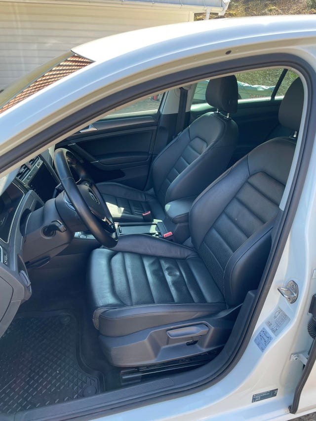 2018 VOLKSWAGEN GOLF - 12