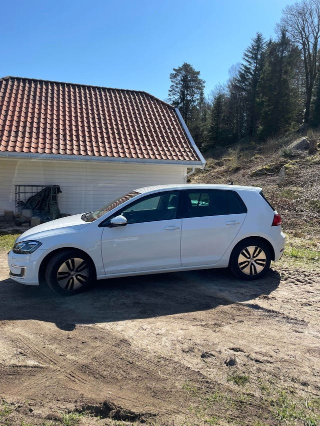 WVWZZZAUZJW902380 2018 VOLKSWAGEN GOLF-4