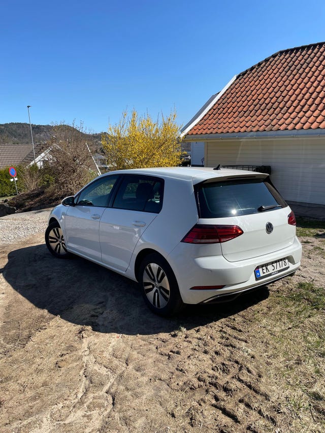 WVWZZZAUZJW902380 2018 VOLKSWAGEN GOLF-5