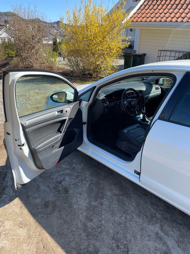 2018 VOLKSWAGEN GOLF - 23