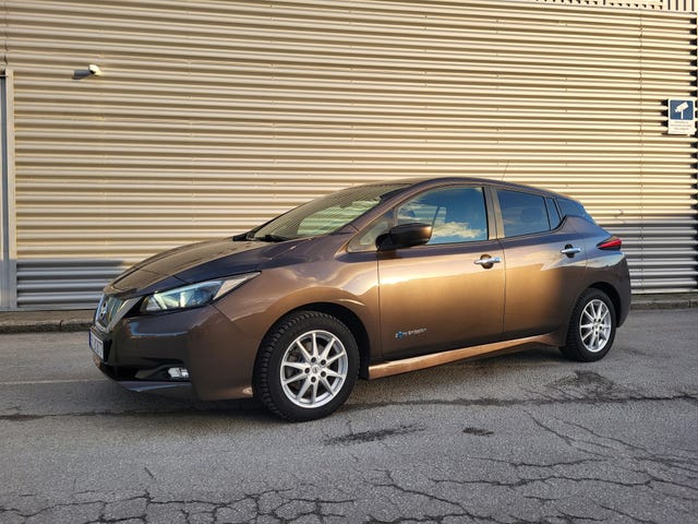 SJNFAAZE1U0002460 2018 NISSAN LEAF-1