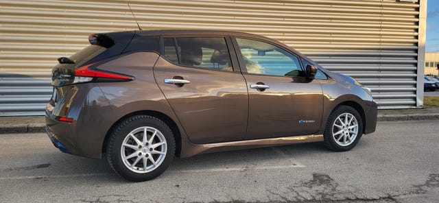 SJNFAAZE1U0002460 2018 NISSAN LEAF-3