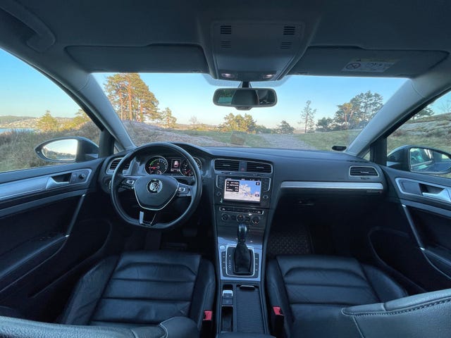 2015 VOLKSWAGEN GOLF - 8