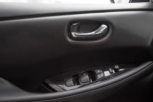 2019 NISSAN LEAF - 23