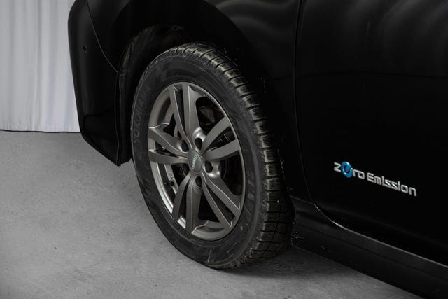 2019 NISSAN LEAF - 9