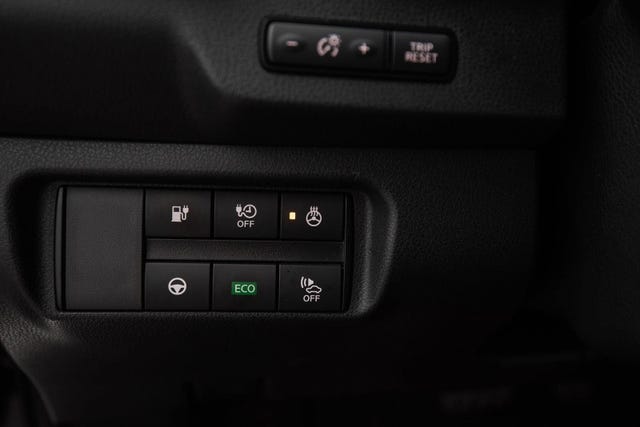2019 NISSAN LEAF - 24