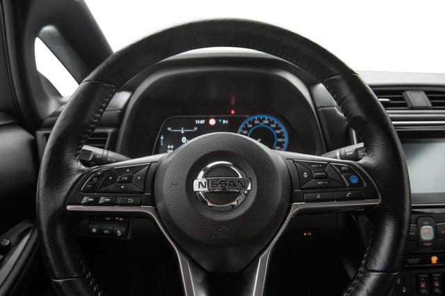 2019 NISSAN LEAF - 11