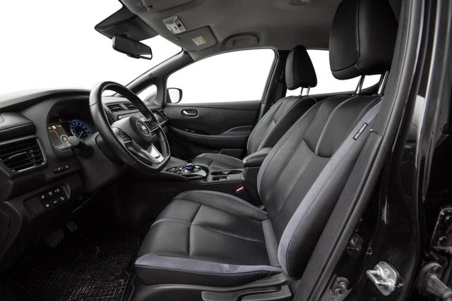 2019 NISSAN LEAF - 10