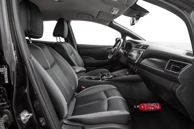 2019 NISSAN LEAF - 31