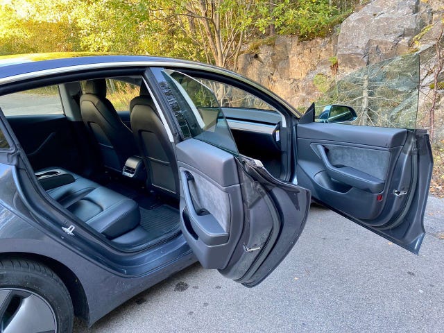 2019 TESLA MODEL 3 - 24