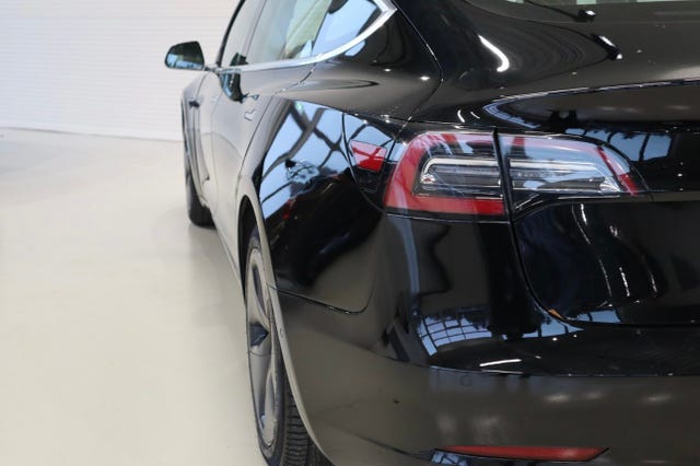 5YJ3E7EB6KF233743 2019 TESLA MODEL 3-3