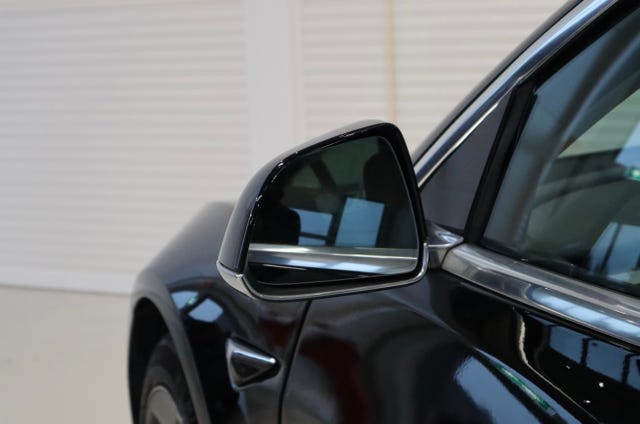 5YJ3E7EB6KF233743 2019 TESLA MODEL 3-4