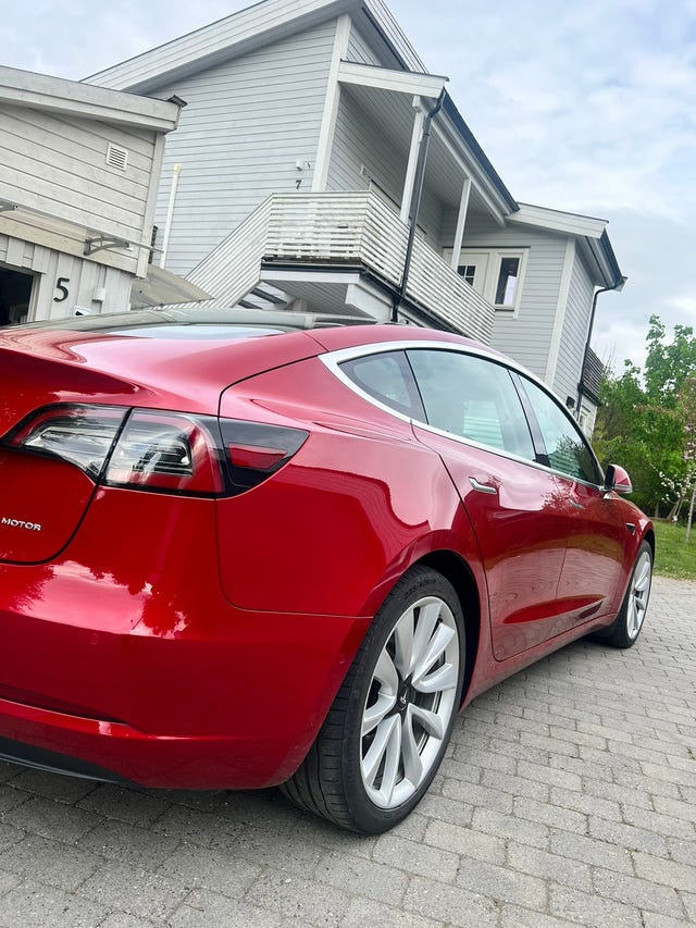 5YJ3E7EB1KF237098 2019 TESLA MODEL 3-4
