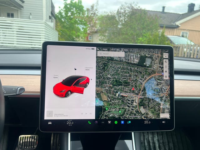 5YJ3E7EB1KF237098 2019 TESLA MODEL 3-5