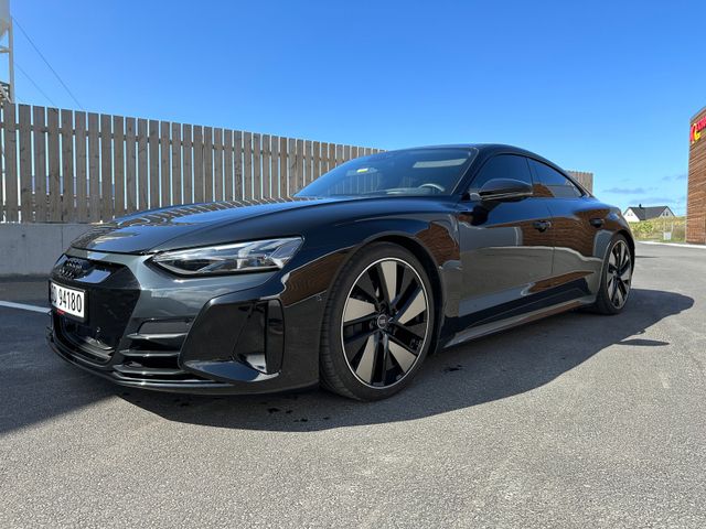 2022 AUDI E-TRON GT - 4