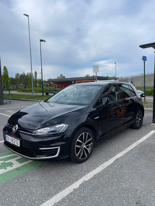 WVWZZZAUZKW911955 2019 VOLKSWAGEN GOLF-0