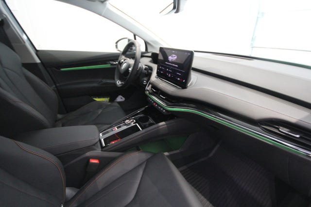 2022 SKODA ENYAQ - 11