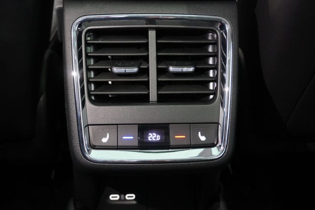 2022 SKODA ENYAQ - 27