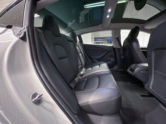2022 TESLA MODEL 3 - 12