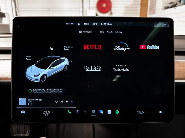 2022 TESLA MODEL 3 - 15