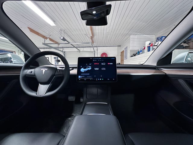2022 TESLA MODEL 3 - 13