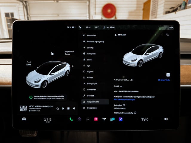 2022 TESLA MODEL 3 - 37