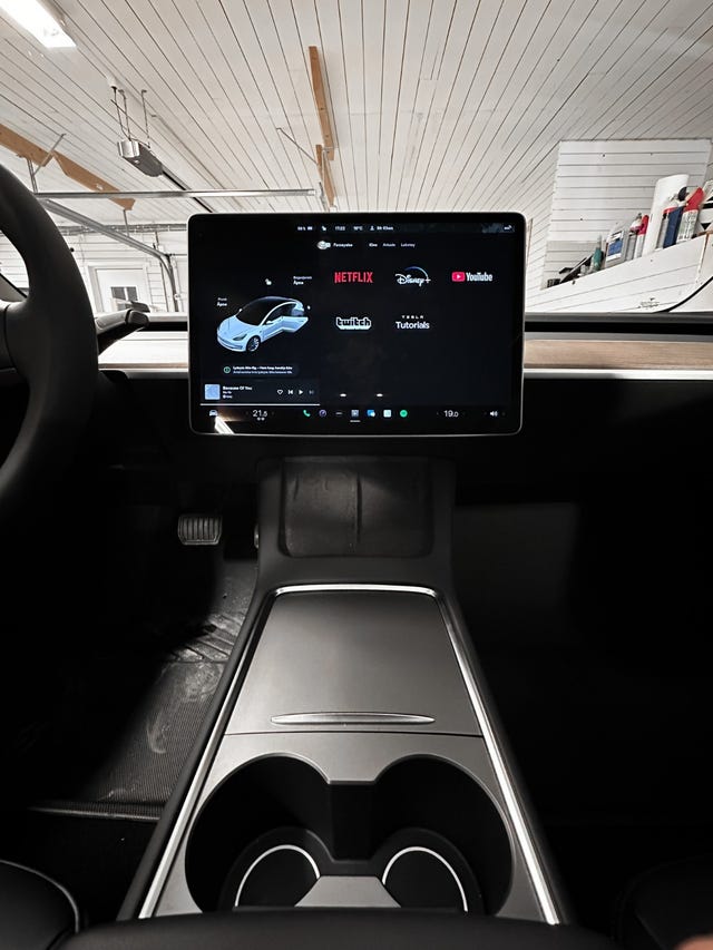 2022 TESLA MODEL 3 - 14