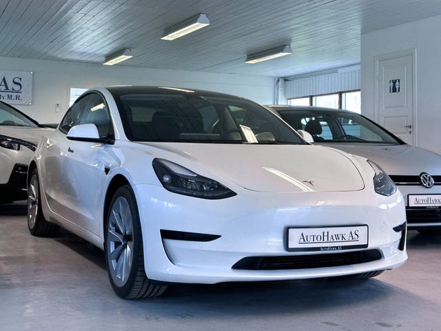 LRW3E7FR5NC568860 2022 TESLA MODEL 3-0