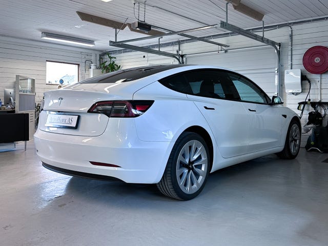 LRW3E7FR5NC568860 2022 TESLA MODEL 3-5