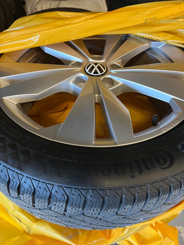 2021 VOLKSWAGEN ID.3 - 21