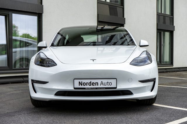LRW3E7EB6NC603359 2022 TESLA MODEL 3-2