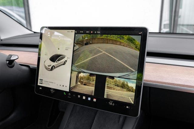 2022 TESLA MODEL 3 - 20
