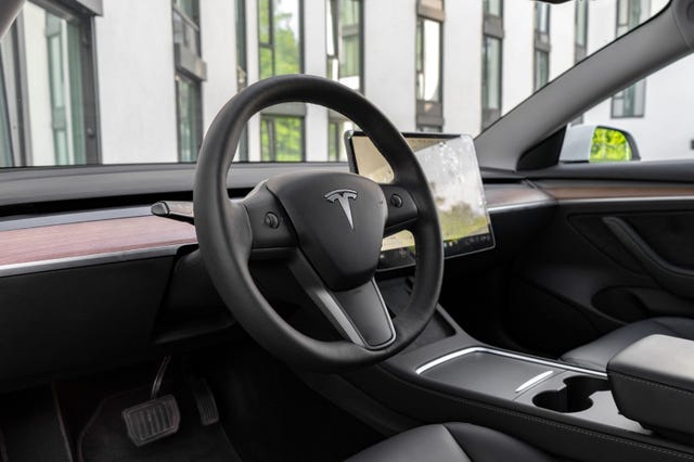 2022 TESLA MODEL 3 - 9