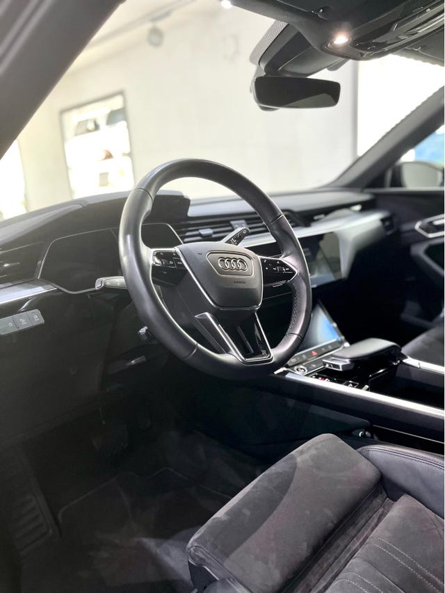 2021 AUDI E-TRON - 11
