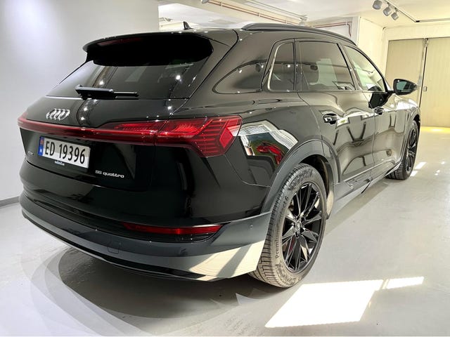 WAUZZZGE4MB043976 2021 AUDI E-TRON-2