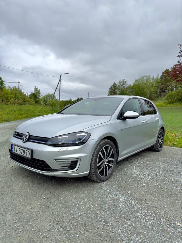 WVWZZZAUZK8905539 2019 VOLKSWAGEN GOLF-1