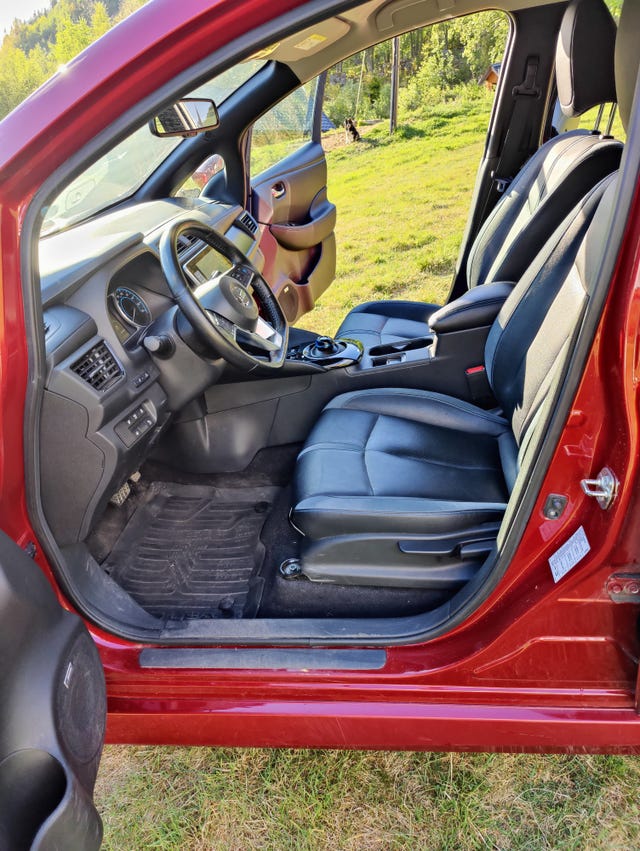 2019 NISSAN LEAF - 9