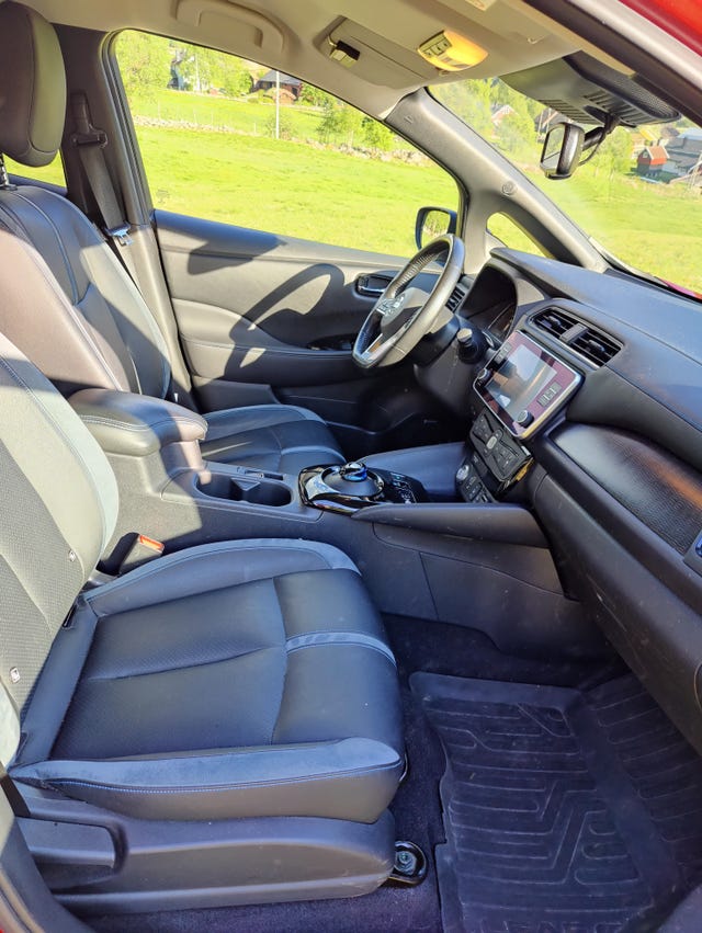 2019 NISSAN LEAF - 13