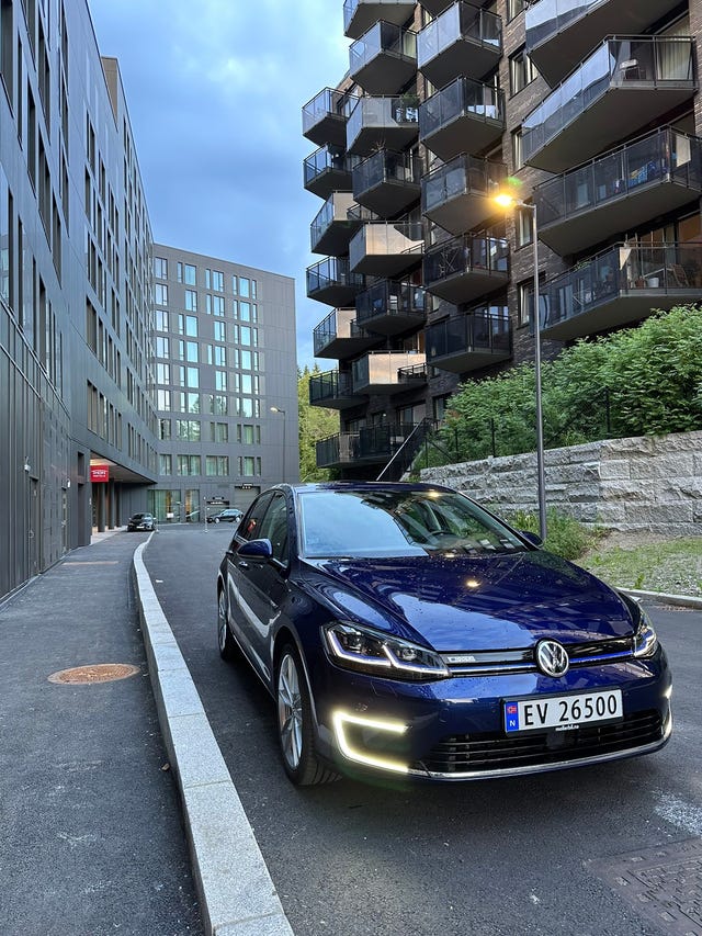 WVWZZZAUZK8902678 2019 VOLKSWAGEN GOLF-0