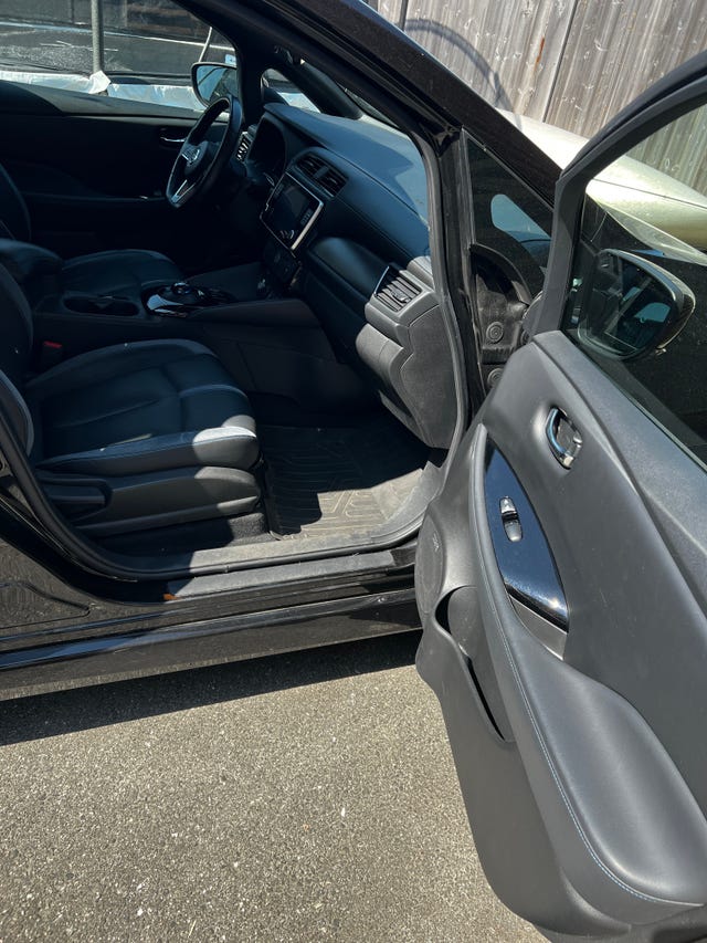 2020 NISSAN LEAF - 17